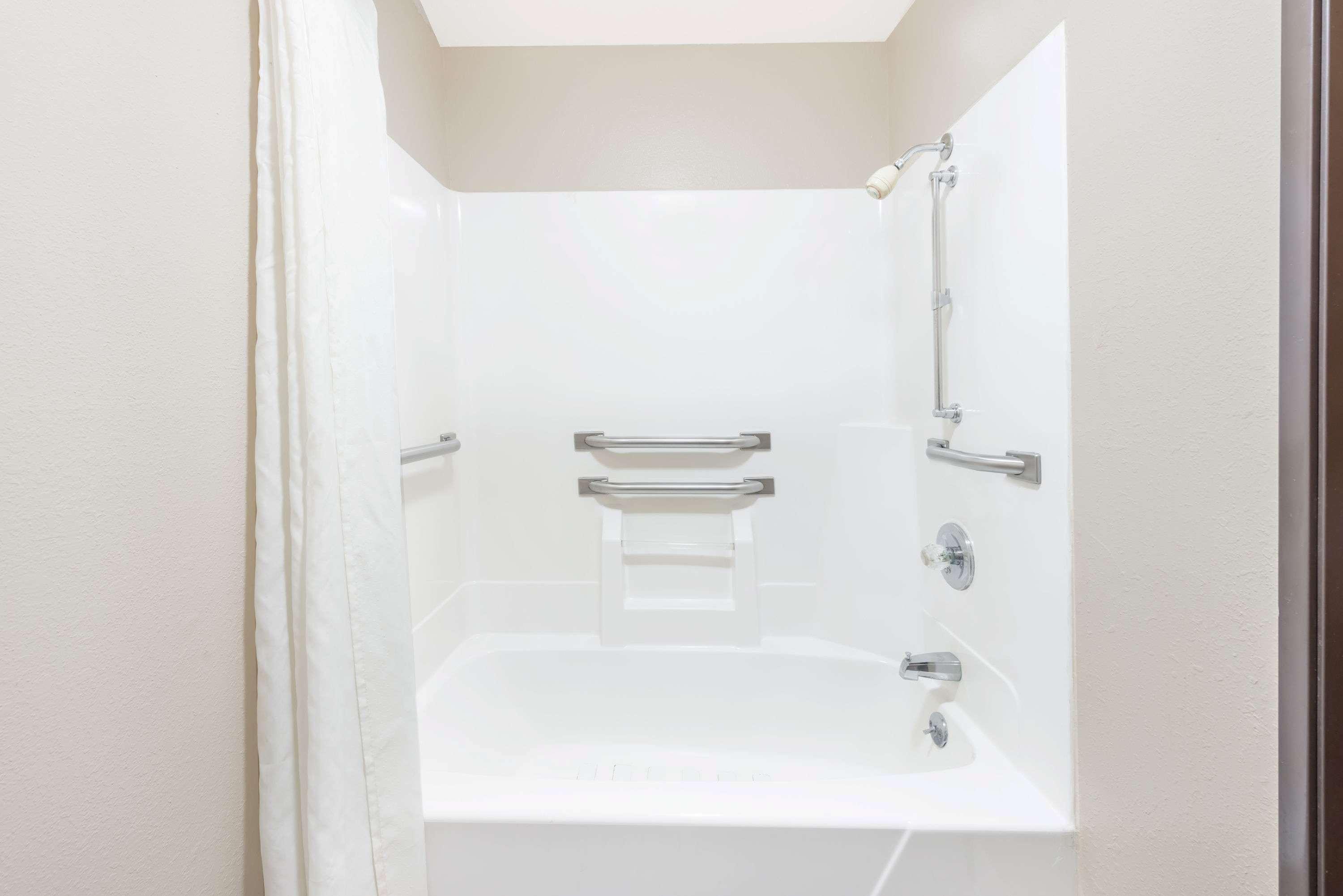 Super 8 By Wyndham Paris Il Motel Екстериор снимка